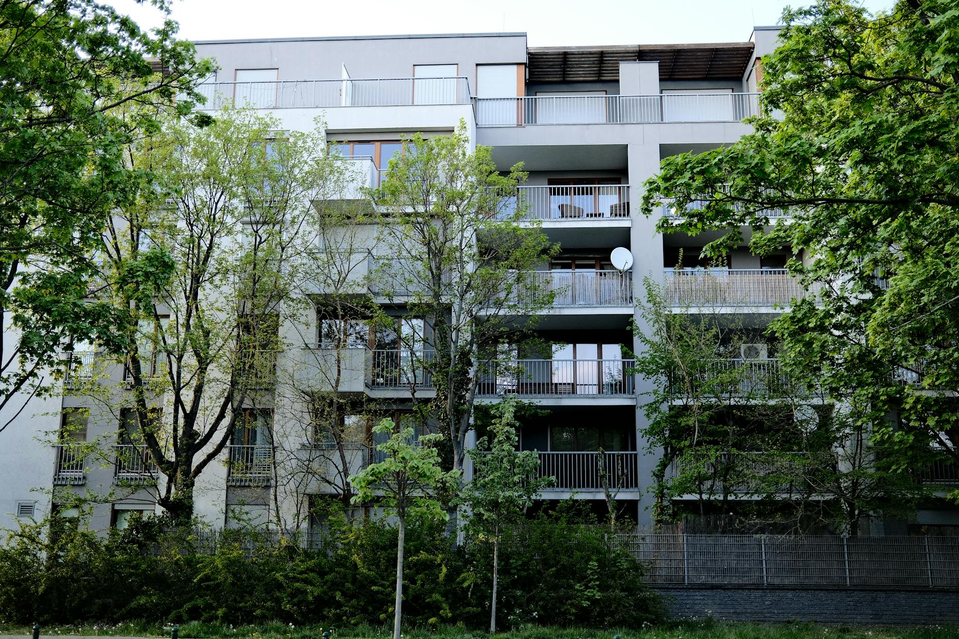 International investor reviewing UK property investment opportunities